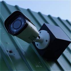 Металлический забор. Гальваническая развязка при помощи коробки BOXFORCAM®