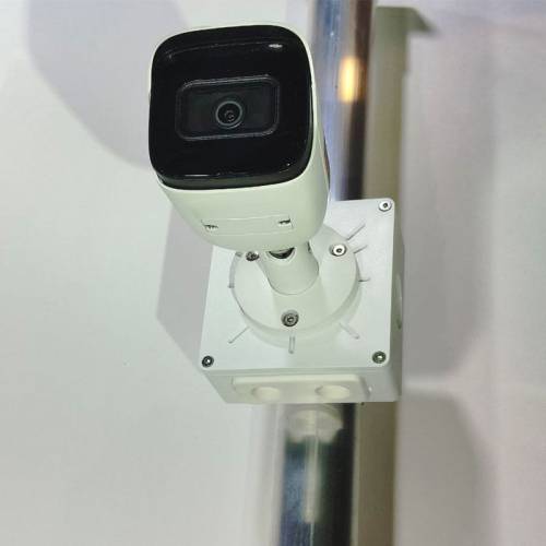 Коробка BOXFORCAM™ MONO — камера на монокоробке на алюминиевой трубе
